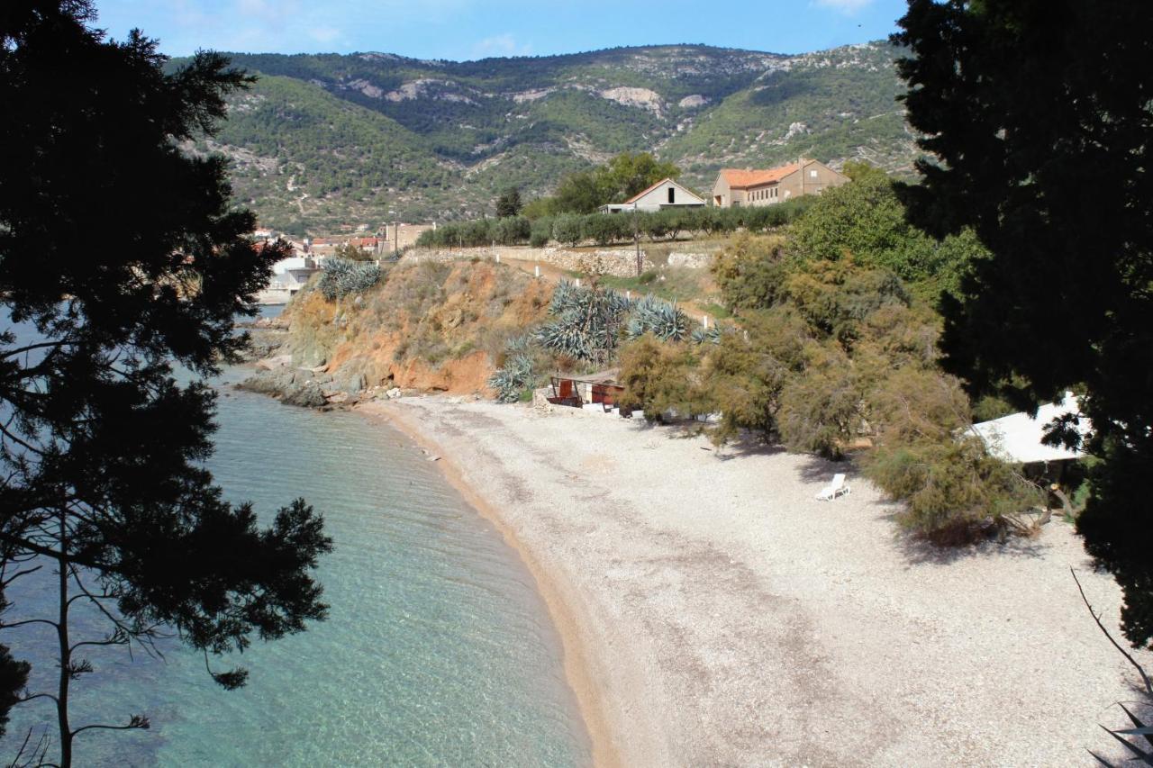 Apartments And Rooms By The Sea Komiza, Vis - 2431 Exterior photo